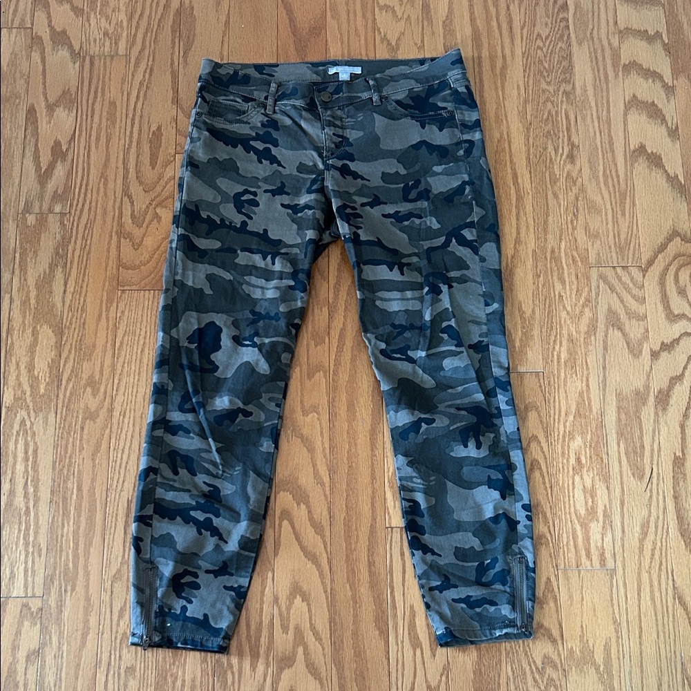 Camouflage Patterned Lightweight Jeans/Pants